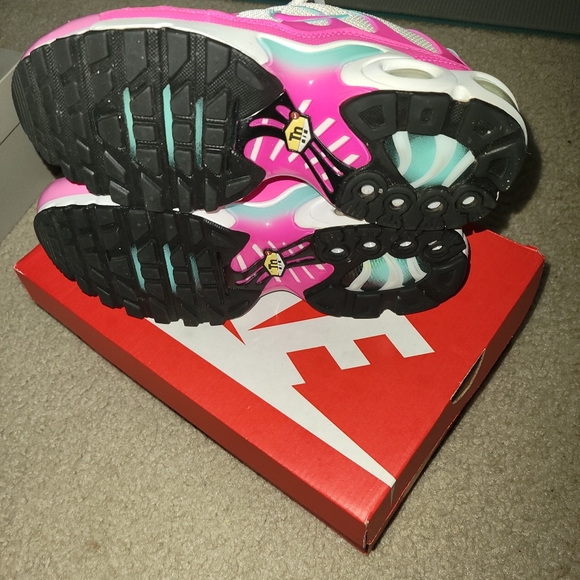 Air Max - Picture 7 of 8